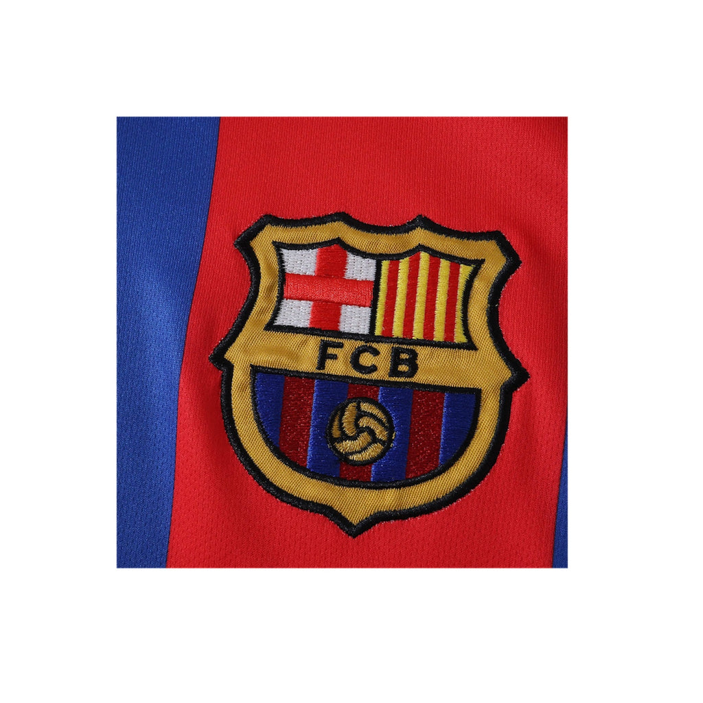 Barcelona 04/05 home kit