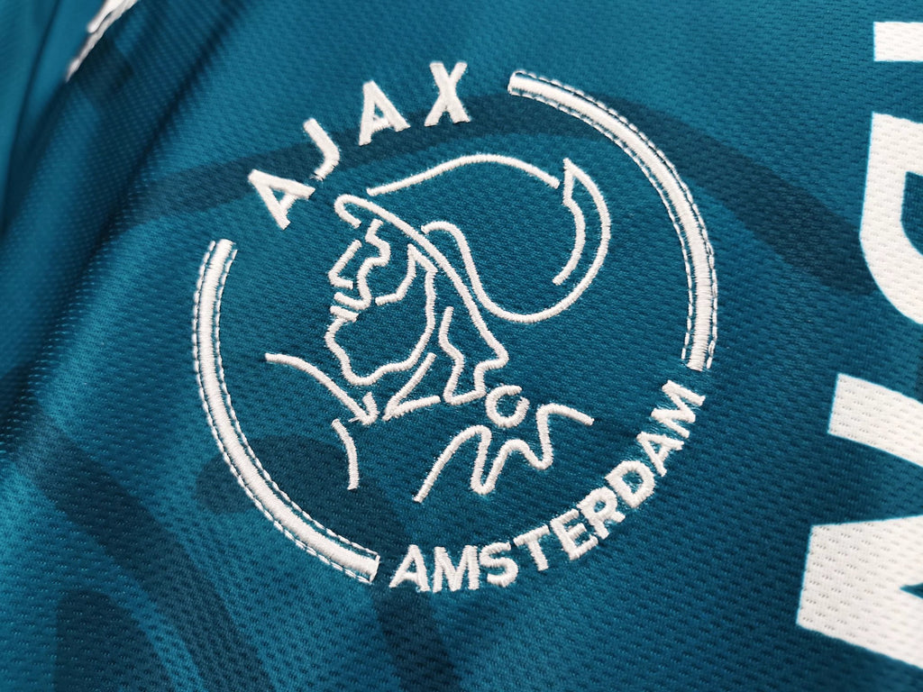 Ajax 95/96 away kit